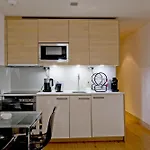 Charming Studio Retreat In Chelsea